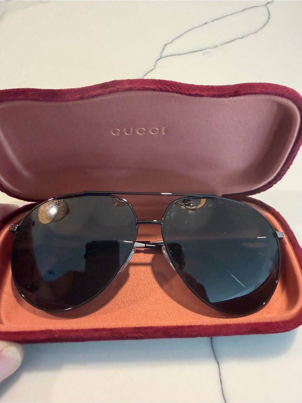 Gucci Black Aviator Sunglasses with Dark Lenses and Metal Frame